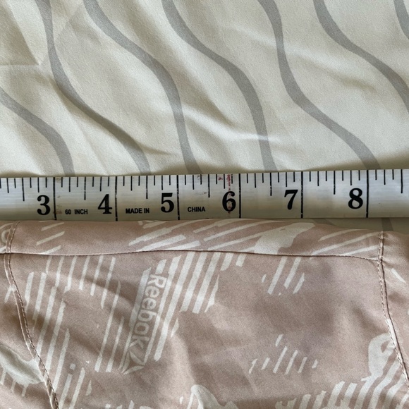 Reebok Women’s Windbreaker Jacket Outerwear Sz M - Picture 8 of 10